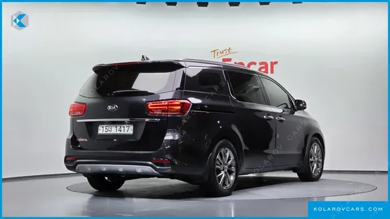 KIA CARNIVAL GASOLINE 9-SEATER NOBLESSE SPECIAL
