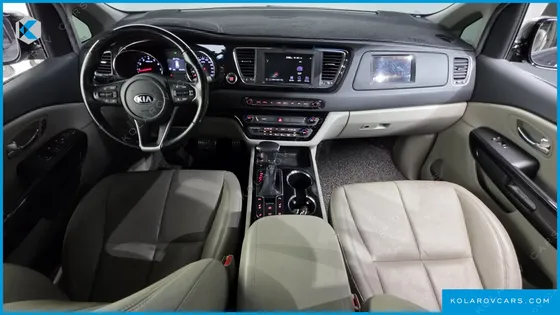 KIA CARNIVAL GASOLINE 9-SEATER NOBLESSE SPECIAL