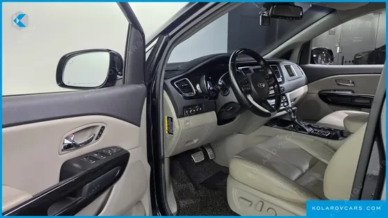 KIA CARNIVAL GASOLINE 9-SEATER NOBLESSE SPECIAL