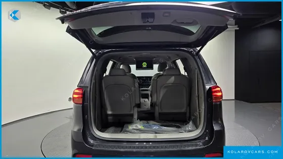 KIA CARNIVAL GASOLINE 9-SEATER NOBLESSE SPECIAL
