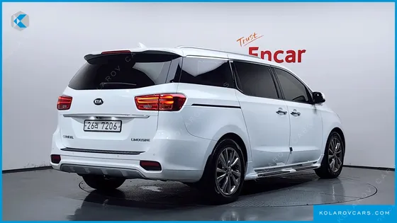 KIA CARNIVAL GASOLINE 7-SEATER LIMOUSINE