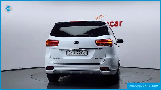 KIA CARNIVAL GASOLINE 7-SEATER LIMOUSINE