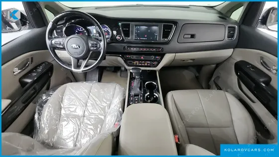KIA CARNIVAL GASOLINE 7-SEATER LIMOUSINE