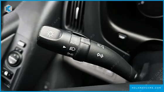 HYUNDAI STAREX GUARD CAR OF CHILDREN