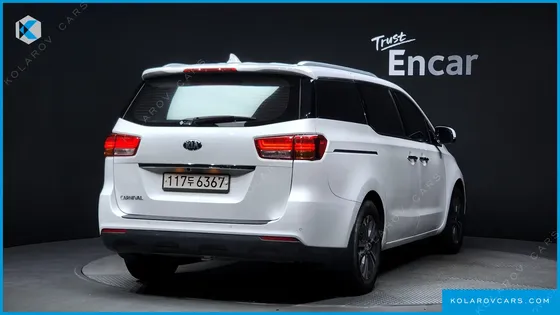 KIA CARNIVAL 11-SEATER PRESTIGE