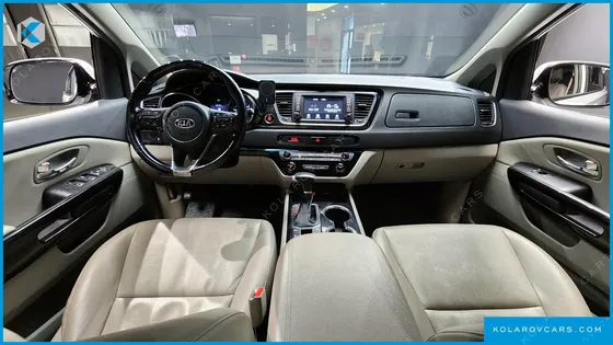 KIA CARNIVAL 11-SEATER PRESTIGE