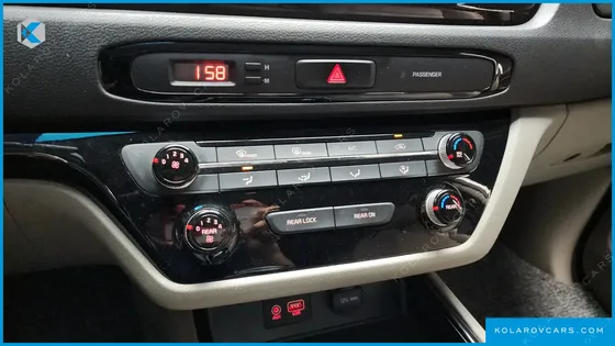 KIA CARNIVAL 11-SEATER PRESTIGE