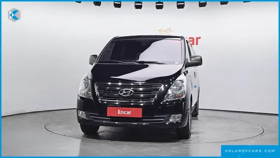 HYUNDAI STAREX 5-SEATER VAN