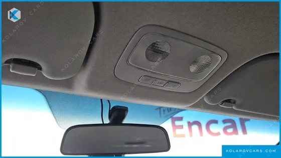 HYUNDAI STAREX 5-SEATER VAN