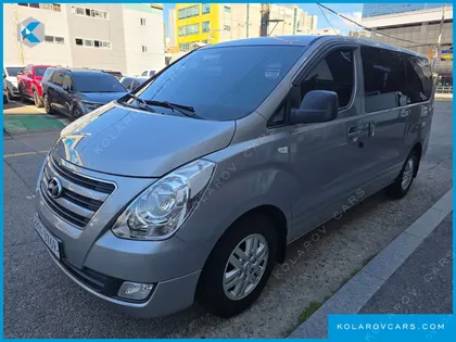 HYUNDAI STAREX 3-SEATER VAN