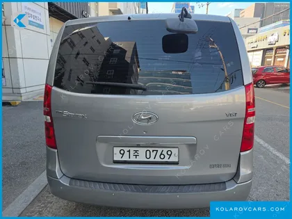 HYUNDAI STAREX 3-SEATER VAN