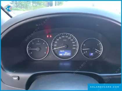HYUNDAI STAREX 3-SEATER VAN