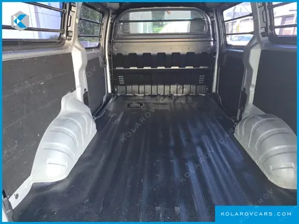 HYUNDAI STAREX 3-SEATER VAN