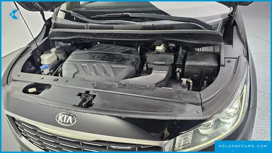 KIA CARNIVAL 9-SEATER HI-LIMOUSINE