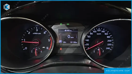 KIA CARNIVAL 9-SEATER HI-LIMOUSINE