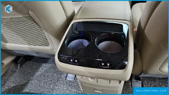 KIA CARNIVAL 9-SEATER HI-LIMOUSINE