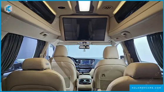 KIA CARNIVAL 9-SEATER HI-LIMOUSINE