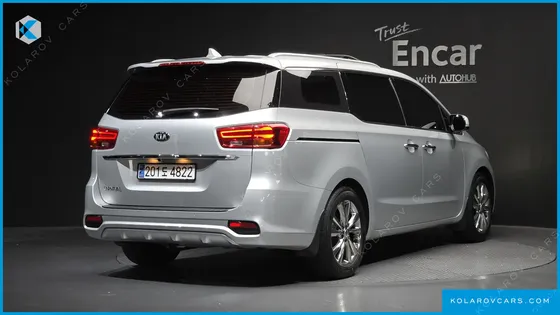 KIA CARNIVAL 9-SEATER PRSTIGE