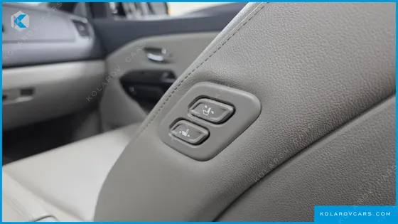 KIA CARNIVAL 9-SEATER PRSTIGE