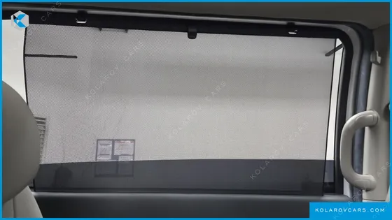 KIA CARNIVAL 9-SEATER PRSTIGE