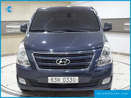 HYUNDAI STAREX 5-SEATER VAN