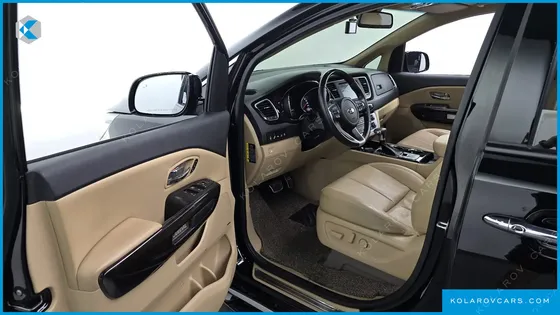 KIA CARNIVAL 7-SEATER LIMOUSINE