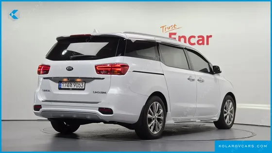 KIA CARNIVAL 7-SEATER LIMOUSINE