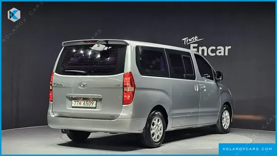 HYUNDAI STAREX 11-SEATER WAGON