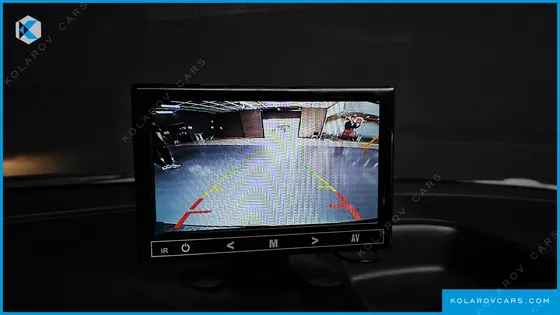 HYUNDAI STAREX 11-SEATER WAGON