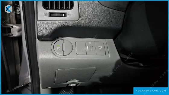 HYUNDAI STAREX 11-SEATER WAGON