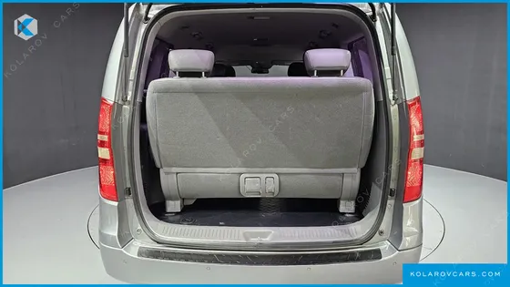 HYUNDAI STAREX 11-SEATER WAGON