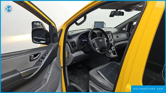 HYUNDAI STAREX 4WD GUARD CAR OF CHIDREN