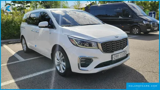 KIA CARNIVAL 9-SEATER PRSTIGE