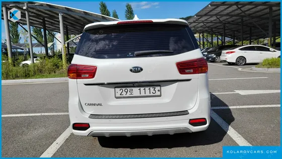 KIA CARNIVAL 9-SEATER PRSTIGE