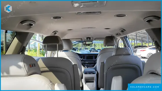 KIA CARNIVAL 9-SEATER PRSTIGE