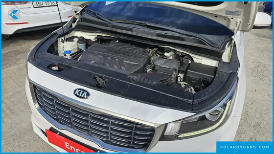 KIA CARNIVAL 9-SEATER PRSTIGE
