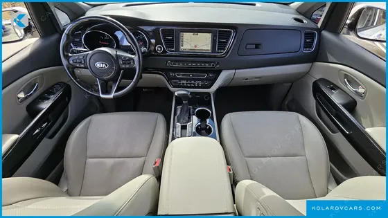 KIA CARNIVAL 9-SEATER PRSTIGE