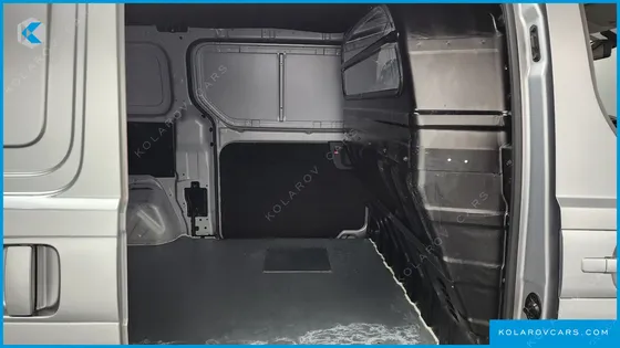 HYUNDAI STAREX 3-SEATER VAN
