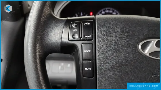 HYUNDAI STAREX 3-SEATER VAN