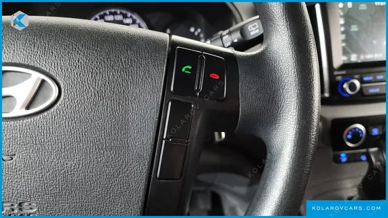 HYUNDAI STAREX 3-SEATER VAN