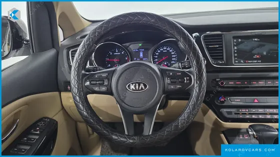 KIA CARNIVAL 9-SEATER PRSTIGE