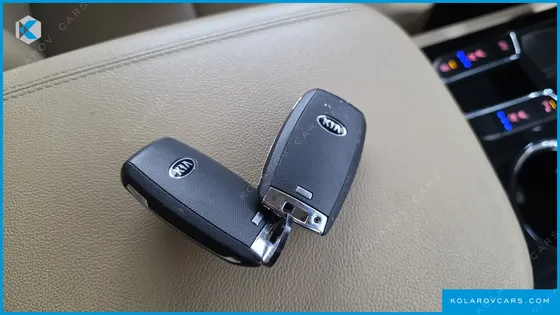 KIA CARNIVAL 9-SEATER PRSTIGE