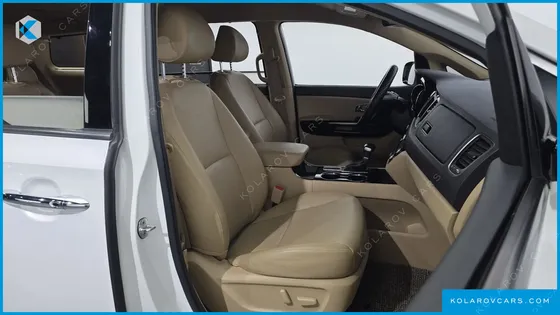 KIA CARNIVAL 9-SEATER PRSTIGE