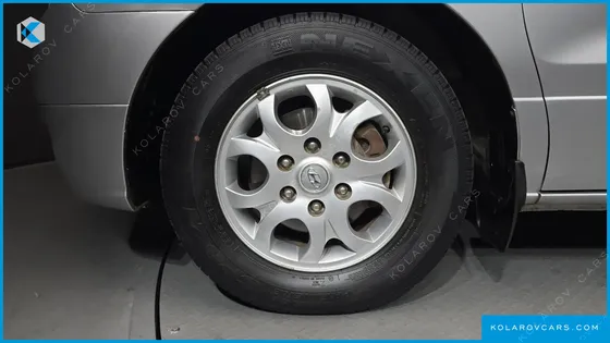 HYUNDAI STAREX 12-SEATER WAGON