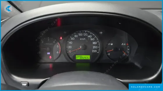 HYUNDAI STAREX 12-SEATER WAGON