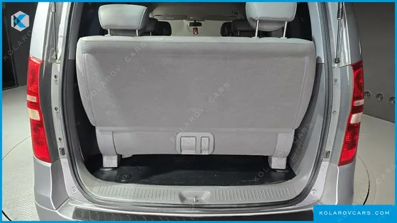 HYUNDAI STAREX 12-SEATER WAGON