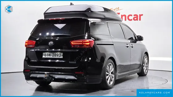 KIA CARNIVAL 9-SEATER HI-LIMOUSINE