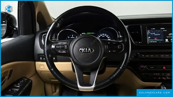 KIA CARNIVAL 9-SEATER HI-LIMOUSINE