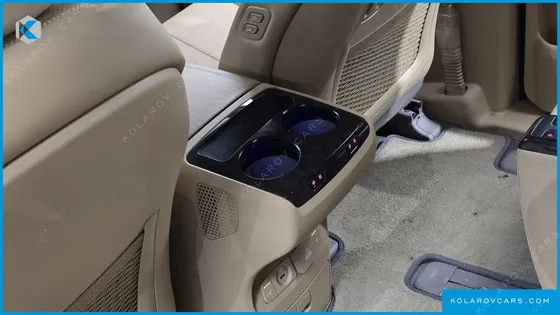 KIA CARNIVAL 9-SEATER HI-LIMOUSINE