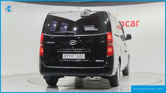 HYUNDAI STAREX 3-SEATER VAN
